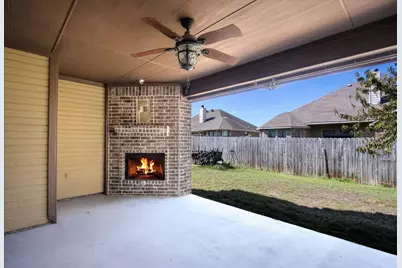 1207 Butterfield Street, Bridgeport, TX 76426 - Photo 27