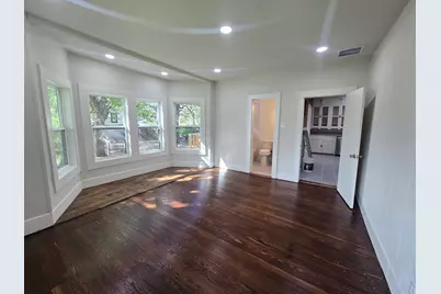 4824 Meadowbrook Drive, Fort Worth, TX 76103 - Photo 13