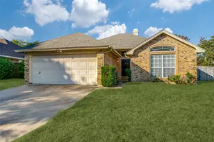 9012 Topperwind Ct, Fort Worth, TX 76134 - Photo 1
