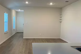 915 Presleigh Dr, Dallas, TX 75253 - Photo 5