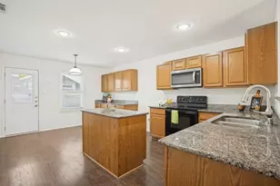 1224 Elkford Ln, Fort Worth, TX 76247 - Photo 5