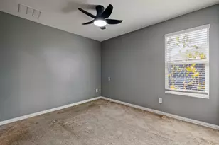 9212 Marilyn Pl, Dallas, TX 75227 - Photo 15