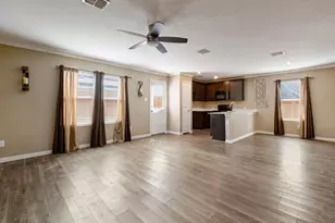 9212 Marilyn Pl, Dallas, TX 75227 - Photo 3