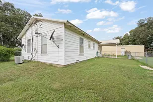 3320 N Main St, Cleburne, TX 76033 - Photo 27