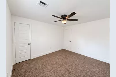 421 Ross Street E, Sulphur Springs, TX 75482 - Photo 11