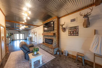 902 Vz County Road 3710, Edgewood, TX 75117 - Photo 11