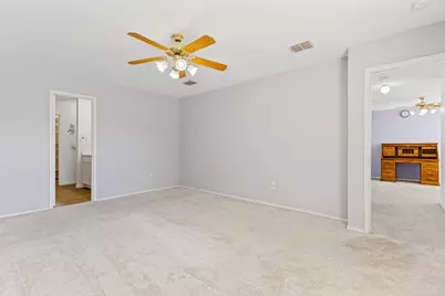 1140 Roundhouse Drive, Saginaw, TX 76131 - Photo 13