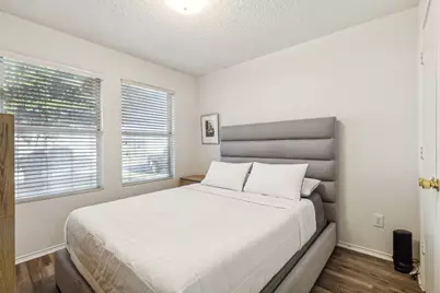 205 Crystalwood Drive, Mesquite, TX 75149 - Photo 17