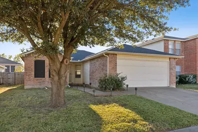 205 Crystalwood Drive, Mesquite, TX 75149 - Photo 1