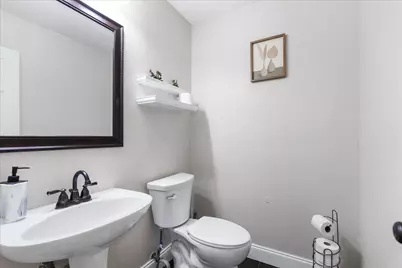 1047 Stream Drive, Grand Prairie, TX 75052 - Photo 9