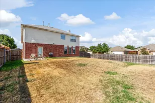 1047 Stream Dr, Grand Prairie, TX 75052 - Photo 39