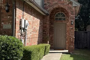 911 Spring Valley Plaza, Richardson, TX 75080 - Photo 3
