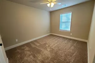 721 W Munson St, Denison, TX 75020 - Photo 9