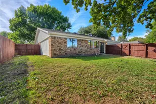 912 Navasota Dr, Garland, TX 75040 - Photo 31