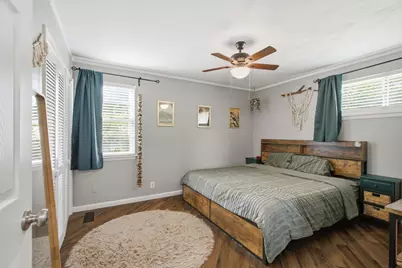 2008 Addington Street, Irving, TX 75062 - Photo 5