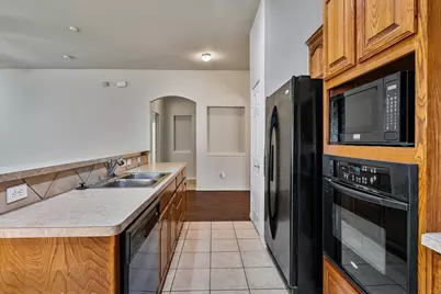 5732 Derek Way, Grand Prairie, TX 75052 - Photo 9