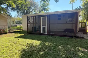 302 N Thompson St, Hillsboro, TX 76645 - Photo 5