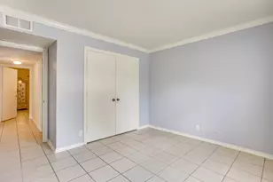 901 Roaring Springs Rd, Fort Worth, TX 76114 - Photo 15
