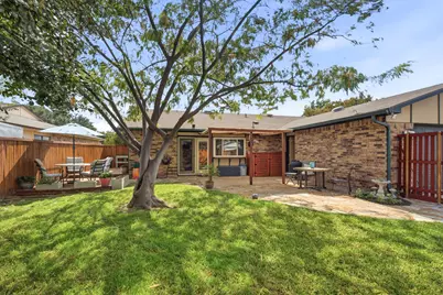 2203 Belton Drive, Carrollton, TX 75007 - Photo 25