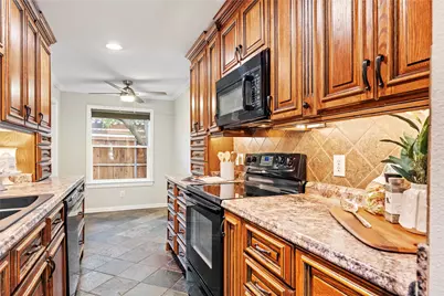 13571 Waterfall Way, Dallas, TX 75240 - Photo 7