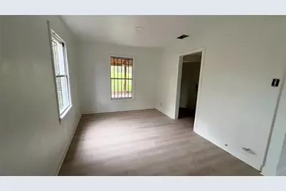 1434 Carson Street, Dallas, TX 75216 - Photo 9