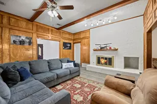 310 Doral Pl, Garland, TX 75043 - Photo 7