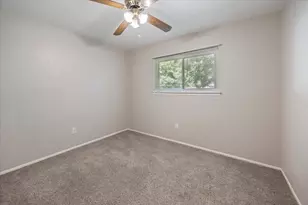 1117 High Point Rd, Arlington, TX 76015 - Photo 19