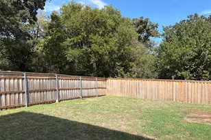 7961 Meadow Spring Ln, Fort Worth, TX 76120 - Photo 21