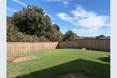 7961 Meadow Spring Lane, Fort Worth, TX 76120 - Photo 23
