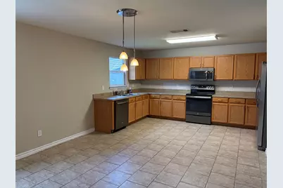 7961 Meadow Spring Lane, Fort Worth, TX 76120 - Photo 7