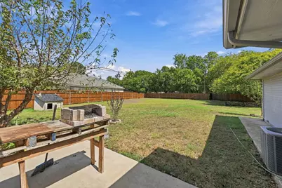 1307 Berry Drive, Cleburne, TX 76033 - Photo 23