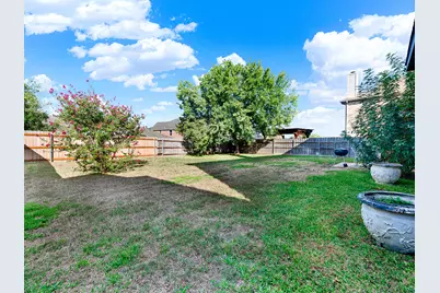 2328 Tawny Owl Road, Grand Prairie, TX 75052 - Photo 35