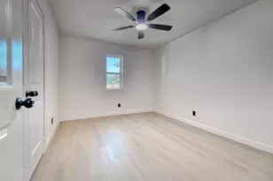 2305 Fenestra Dr, Dallas, TX 75228 - Photo 17