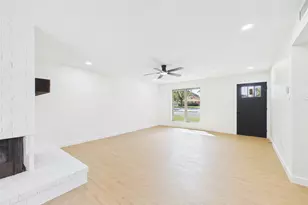 10835 Hayfield, Dallas, TX 75238 - Photo 9