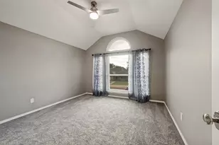 5401 Emerald Park Blvd, Arlington, TX 76017 - Photo 33