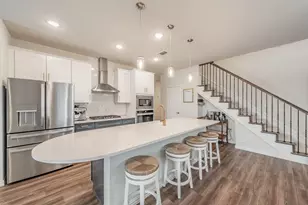 2725 Henson Ln, Garland, TX 75040 - Photo 9