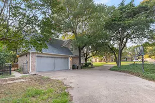 207 Westlane Cir, Woodway, TX 76712 - Photo 7