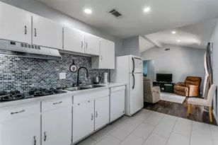 1311 Johns Dr, Euless, TX 76039 - Photo 7