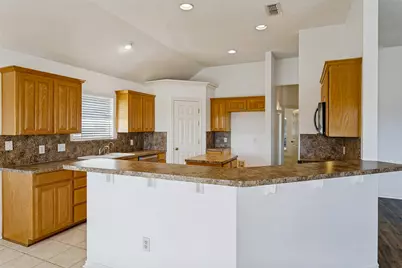 10533 Whitestone Ranch Road, Benbrook, TX 76126 - Photo 9