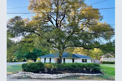 8405 Creekwood Drive, Dallas, TX 75228 - Photo 5