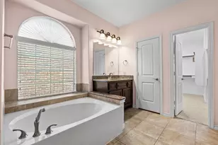 10437 Chantry Ln, Frisco, TX 75035 - Photo 19