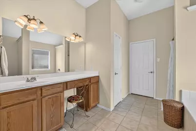 5717 Southern Hills Drive, North Richland Hills, TX 76180 - Photo 31