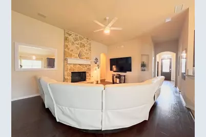 717 Keswick Drive, DeSoto, TX 75115 - Photo 15