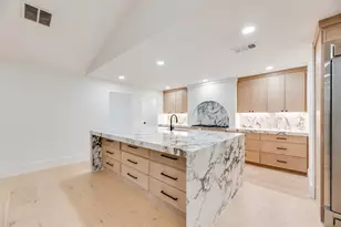 3707 Princess Ln, Dallas, TX 75229 - Photo 9