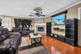 2832 Trailhouse Dr, Dallas, TX 75237 - Photo 7
