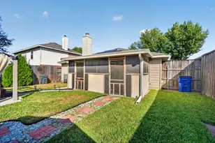 2832 Trailhouse Dr, Dallas, TX 75237 - Photo 27