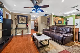 2832 Trailhouse Dr, Dallas, TX 75237 - Photo 9