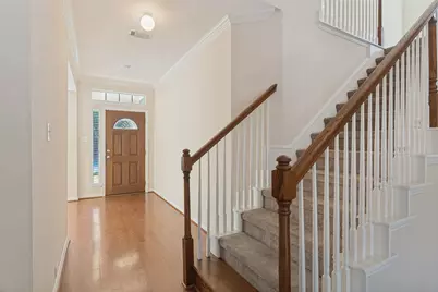 1021 Honeysuckle, Grapevine, TX 76051 - Photo 3