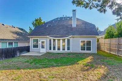 1021 Honeysuckle, Grapevine, TX 76051 - Photo 23