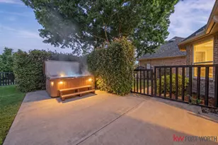 135 Country Vista Cir, Burleson, TX 76028 - Photo 29